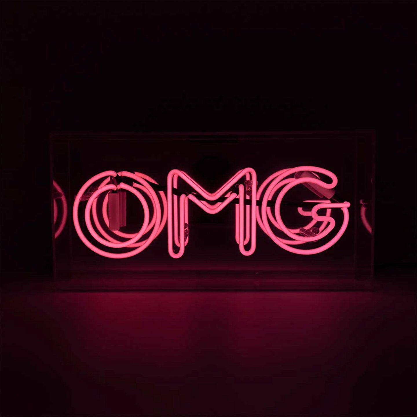 Neon-Sign "OMG"